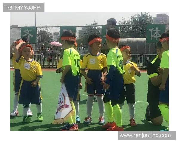 从绿茵到时尚秀场足球星的辫子如何成为个性与力量的象征