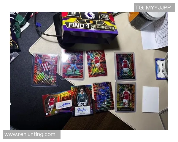 原装进口足球球星卡市场价格分析及收藏价值探讨