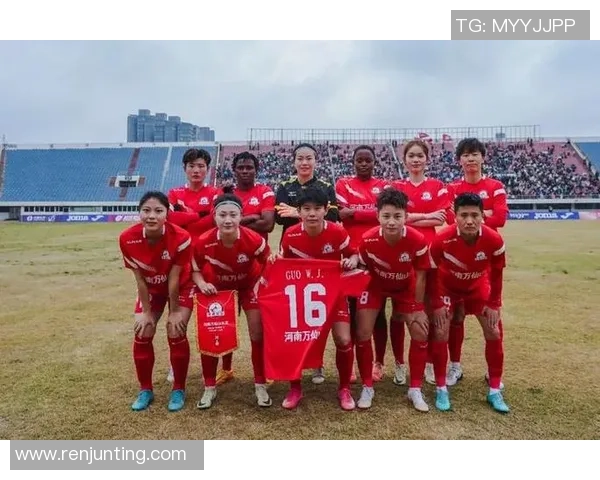 山东体彩女足球星是谁 她的成长经历与赛场表现解析 山东体彩女足球星是谁 她的成长经历与赛场表现解析