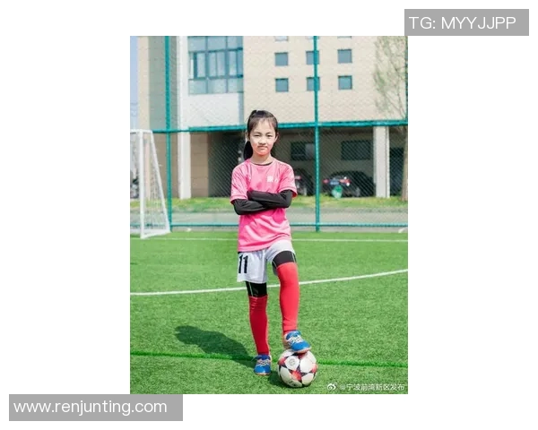 足球明星子女最可爱排行榜谁是球场外的萌娃最受欢迎小明星